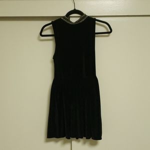 TOPSHOP: Black Leopard Dress w/ neck detail